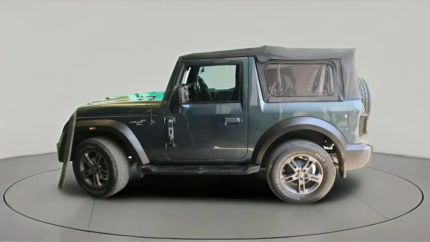 2022 Mahindra Thar LX  P 4WD AT CONVERTIBLE, Petrol, Automatic, 29,613 km, exterior