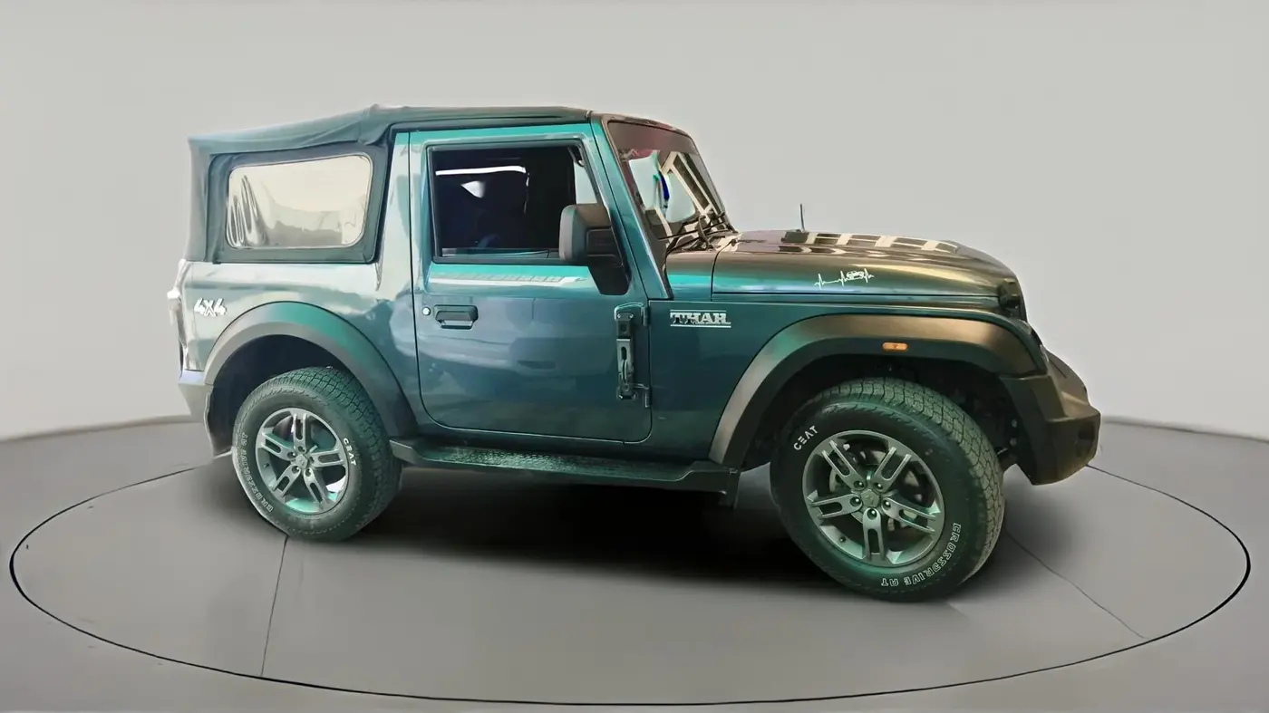 2022 Mahindra Thar LX  P 4WD AT CONVERTIBLE, Petrol, Automatic, 29,613 km, exterior