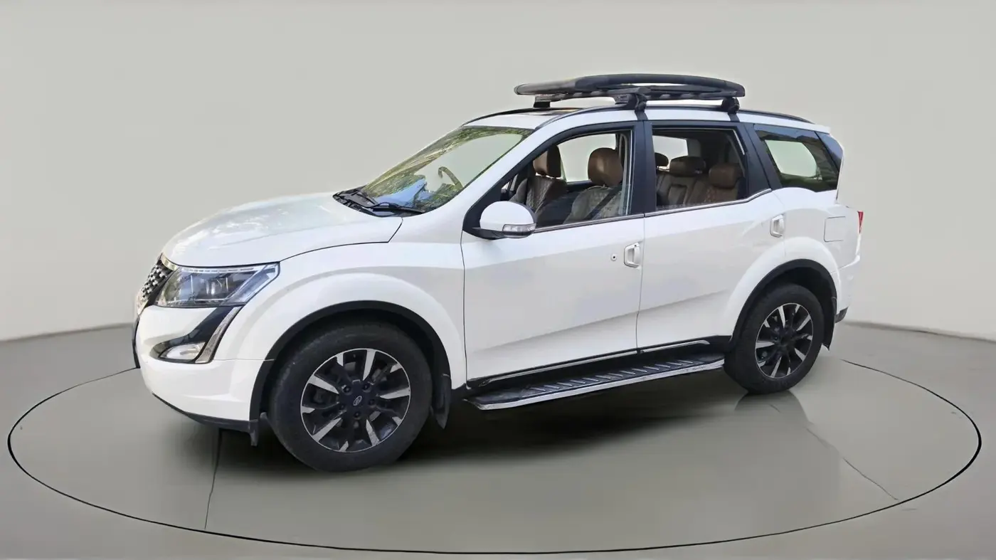 2021 Mahindra XUV500 W11 AT, Diesel, Automatic, 1,00,100 km, exterior