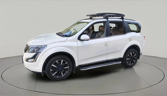 2021 Mahindra XUV500 W11 AT, Diesel, Automatic, 99,775 km, exterior
