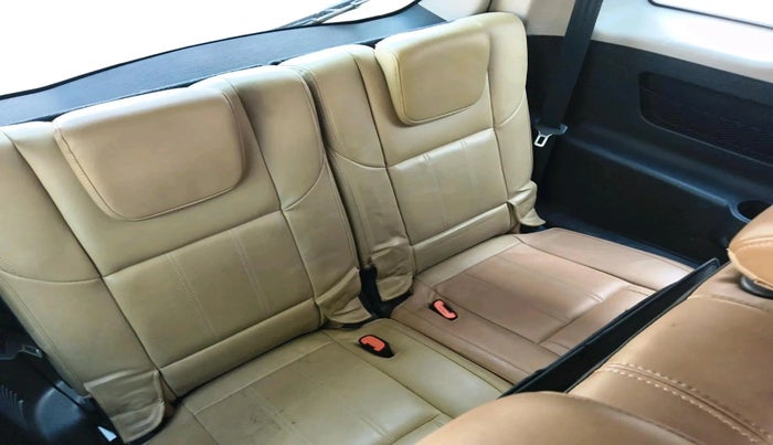 2021 Mahindra XUV500 W11 AT, Diesel, Automatic, 99,775 km, interior