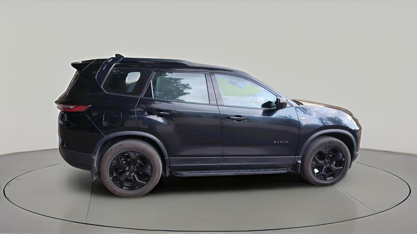 2024 Tata Safari ACCOMPLISHED PLUS 6 STR DARK EDITION AT, Diesel, Automatic, 13,415 km, exterior