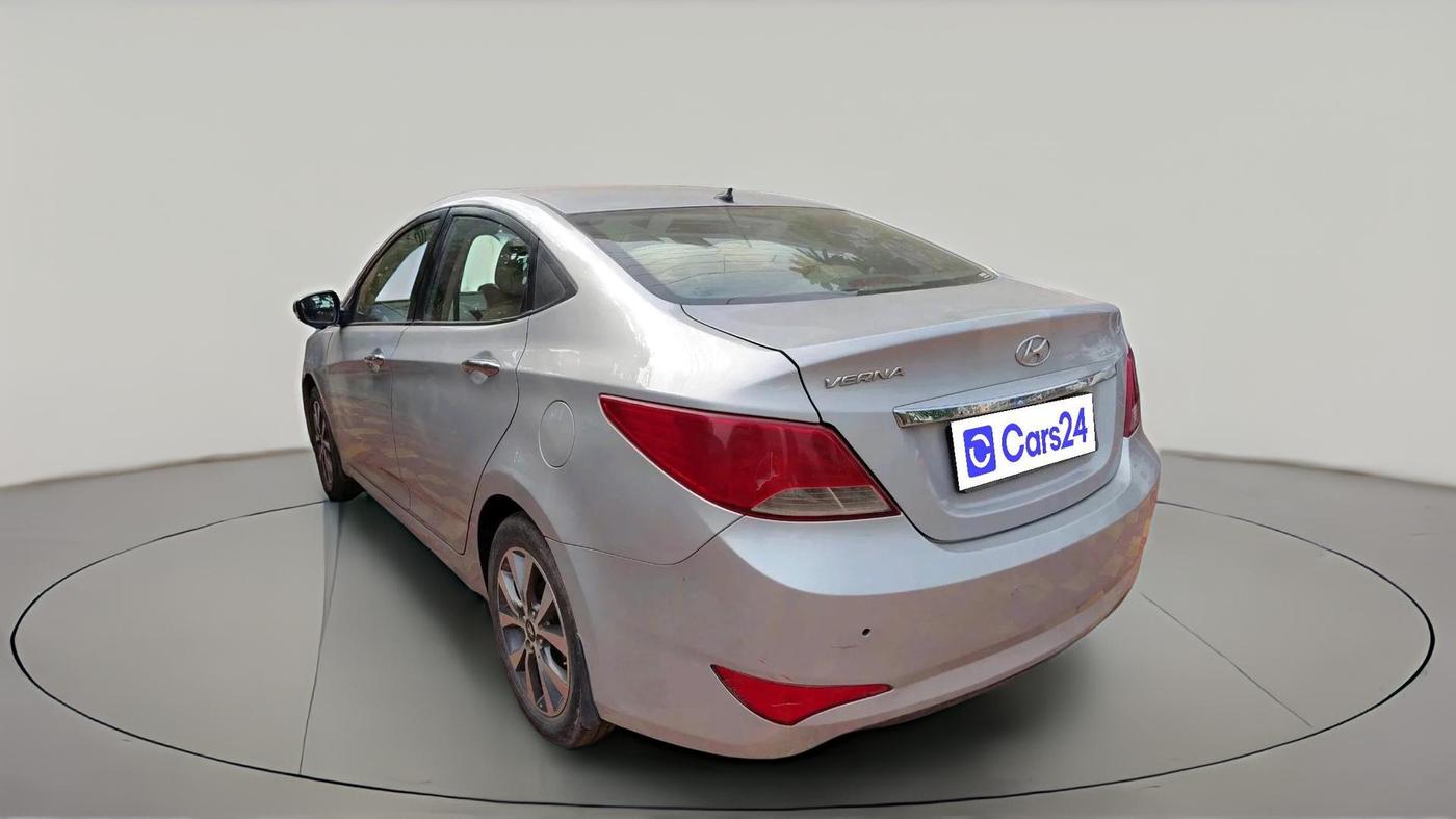 2015 Hyundai Verna 1.6 VTVT SX, Petrol, Manual, 73,789 km, exterior