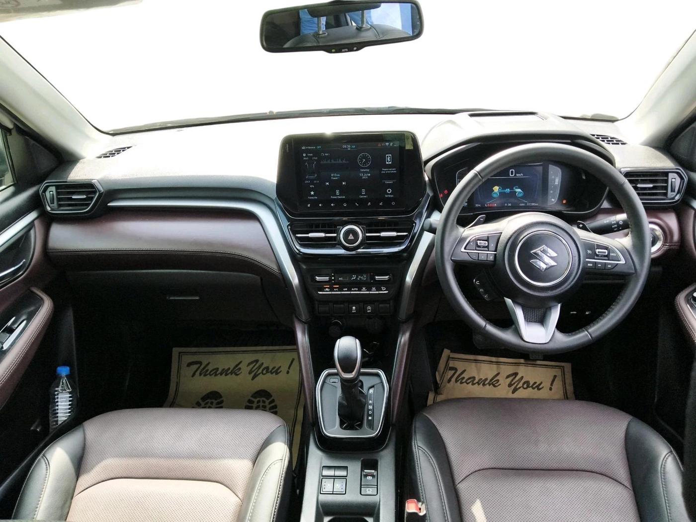 2025 Maruti Grand Vitara ALPHA SMART HYBRID AT, Petrol, Automatic, 17,198 km, interior