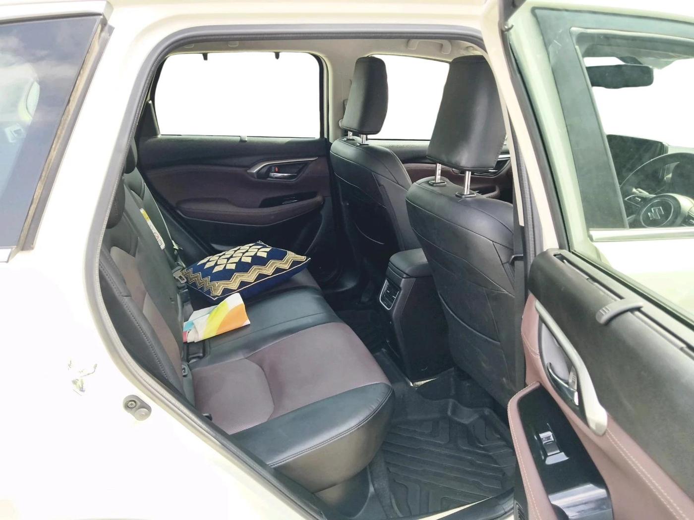 2025 Maruti Grand Vitara ALPHA SMART HYBRID AT, Petrol, Automatic, 17,198 km, interior