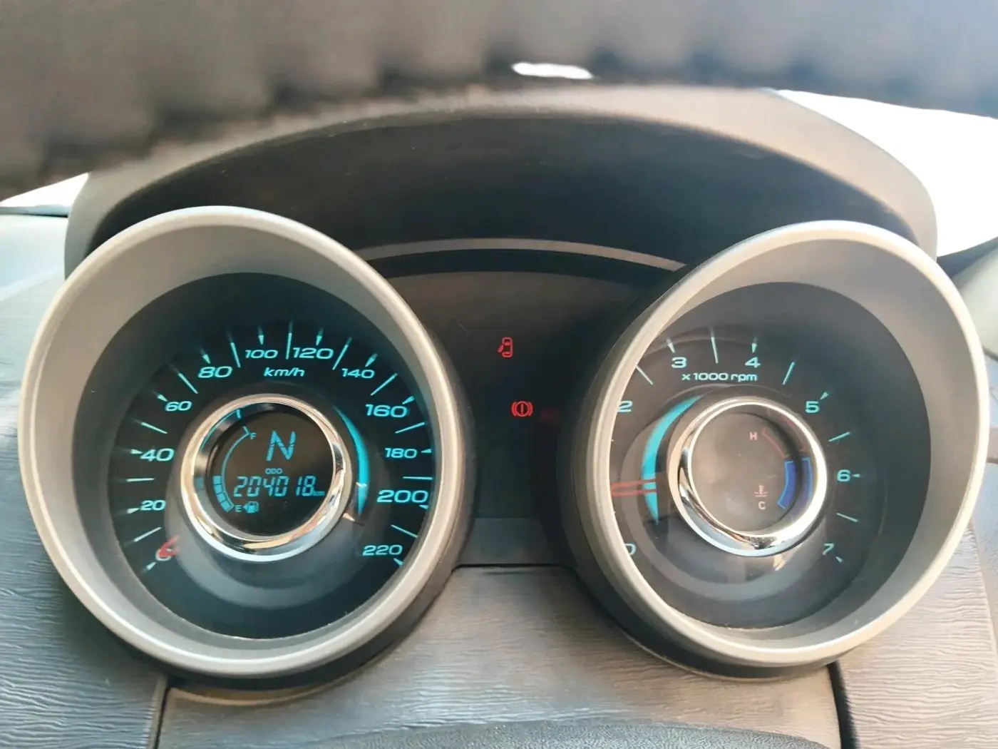 2017 Mahindra XUV500 W6, Diesel, Manual, 2,04,018 km, interior