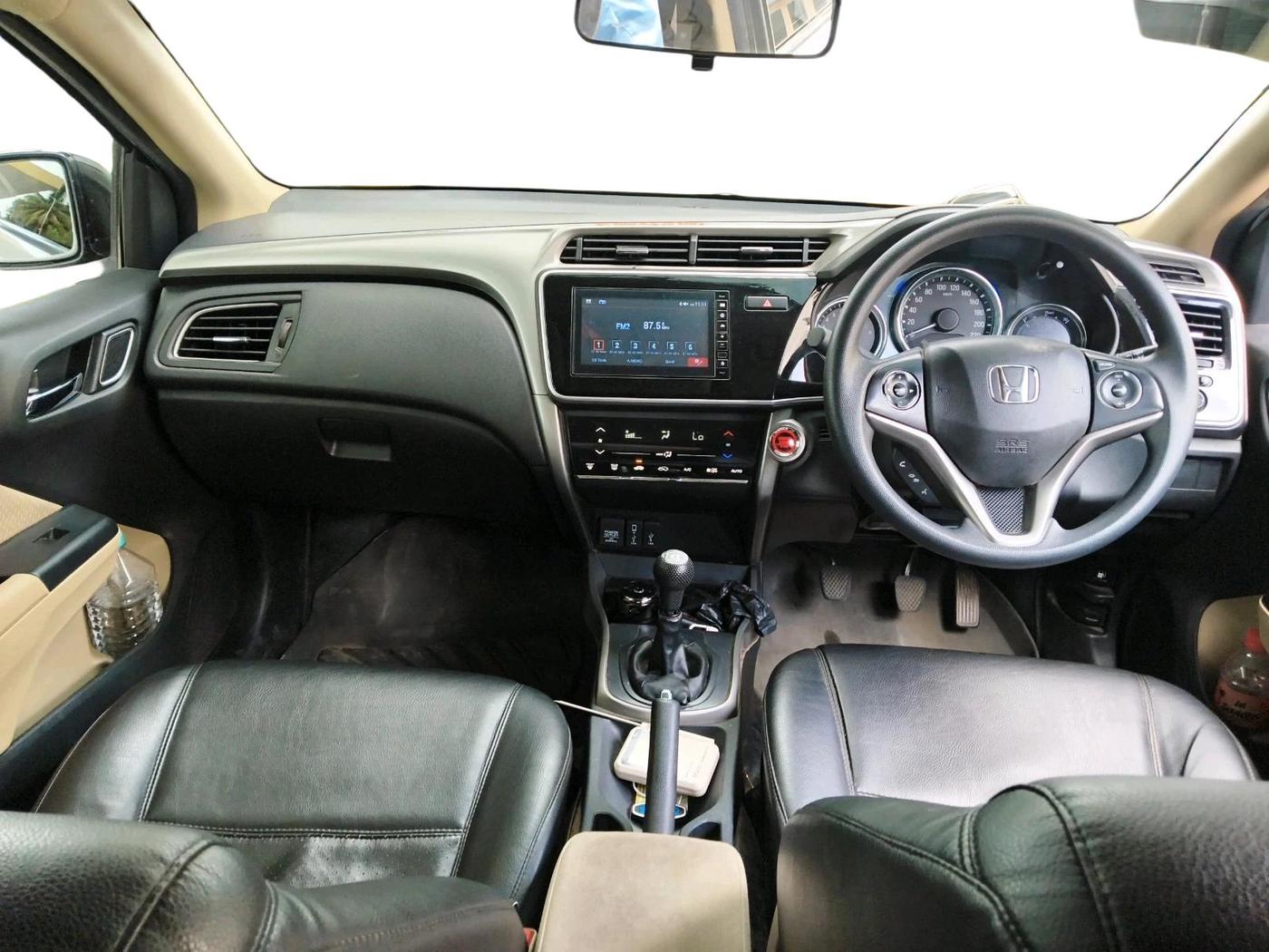 2022 Honda City 1.5L I-VTEC V MT 4TH GEN, Petrol, Manual, 72,242 km, interior