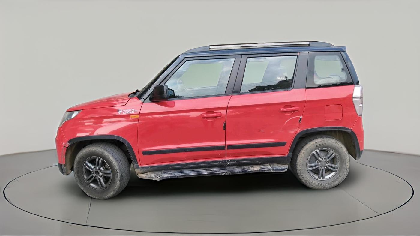 2020 Mahindra TUV300 T10 DUAL TONE, Diesel, Manual, 2,62,267 km, exterior