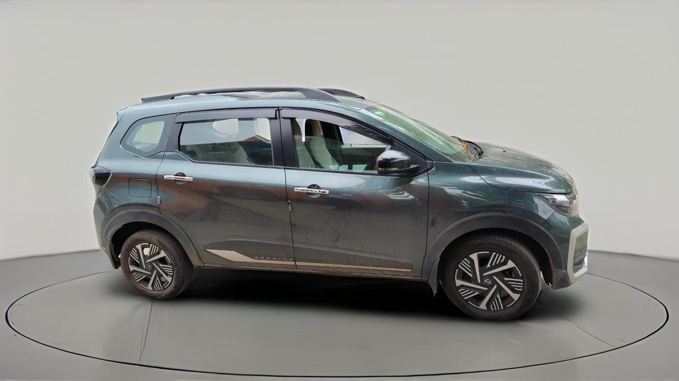 2026 Nissan Gravite Tekna Petrol 1.0L AMT, Petrol, Automatic, 17,915 km, exterior