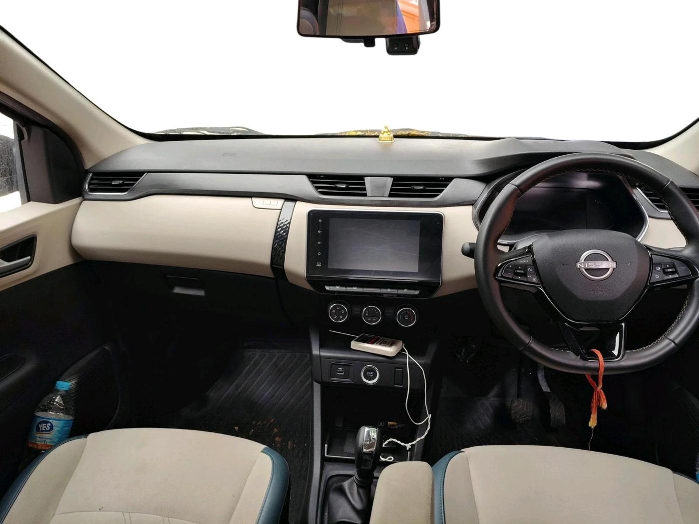 2026 Nissan Gravite Tekna Petrol 1.0L AMT, Petrol, Automatic, 17,915 km, interior