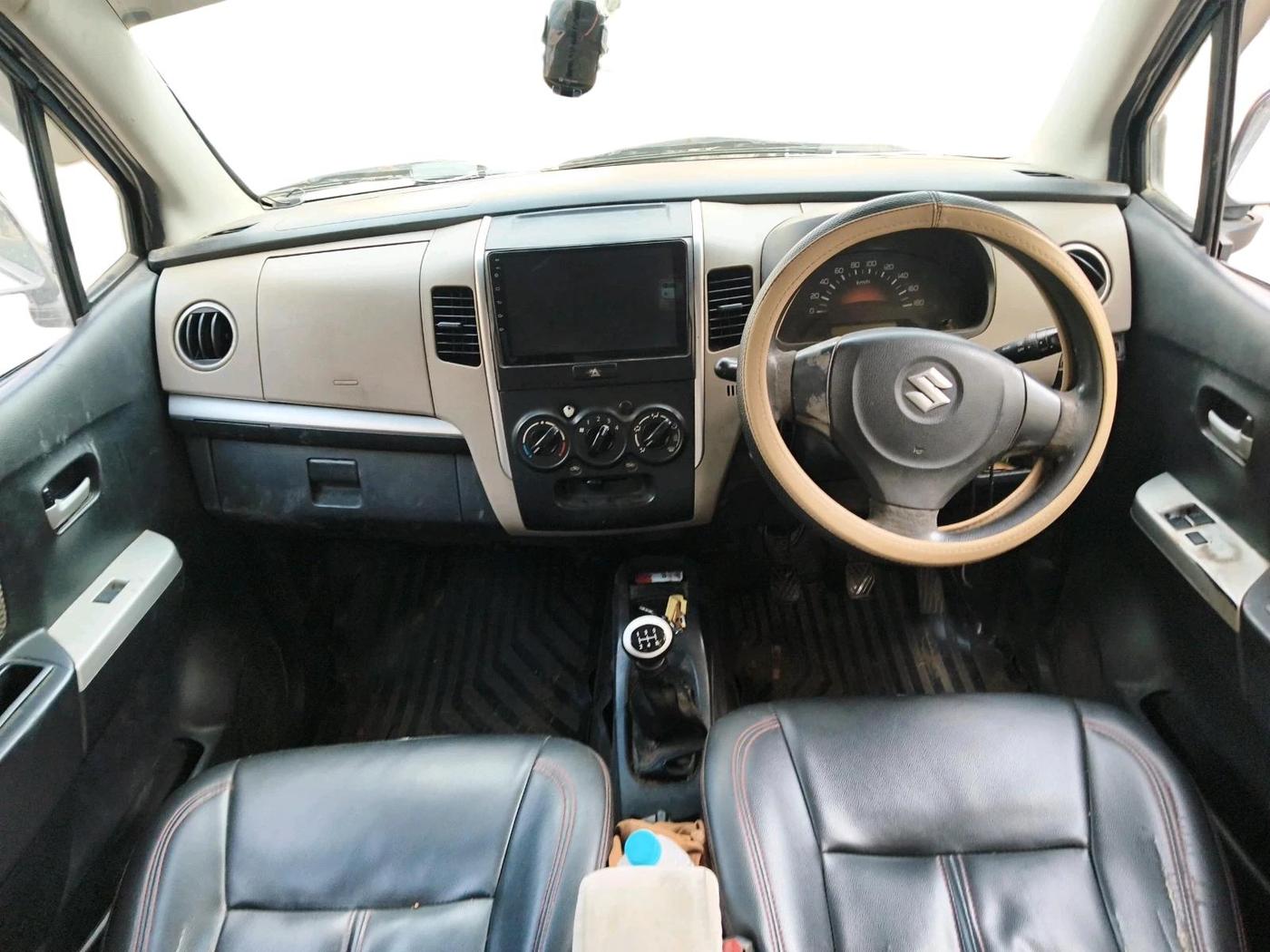 2015 Maruti Wagon R 1.0 LXI, CNG, Manual, 1,89,652 km, interior
