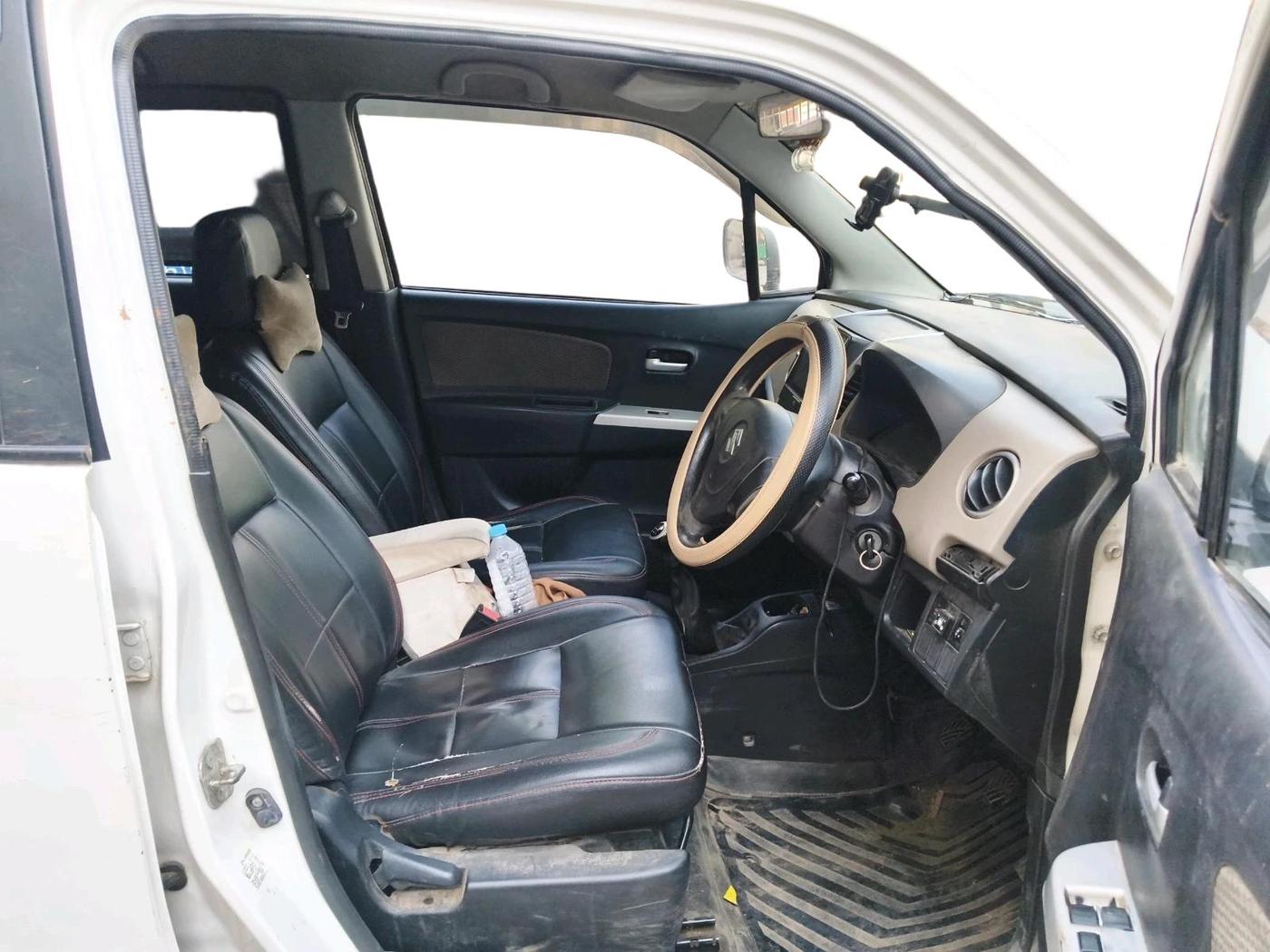 2015 Maruti Wagon R 1.0 LXI, CNG, Manual, 1,89,652 km, interior