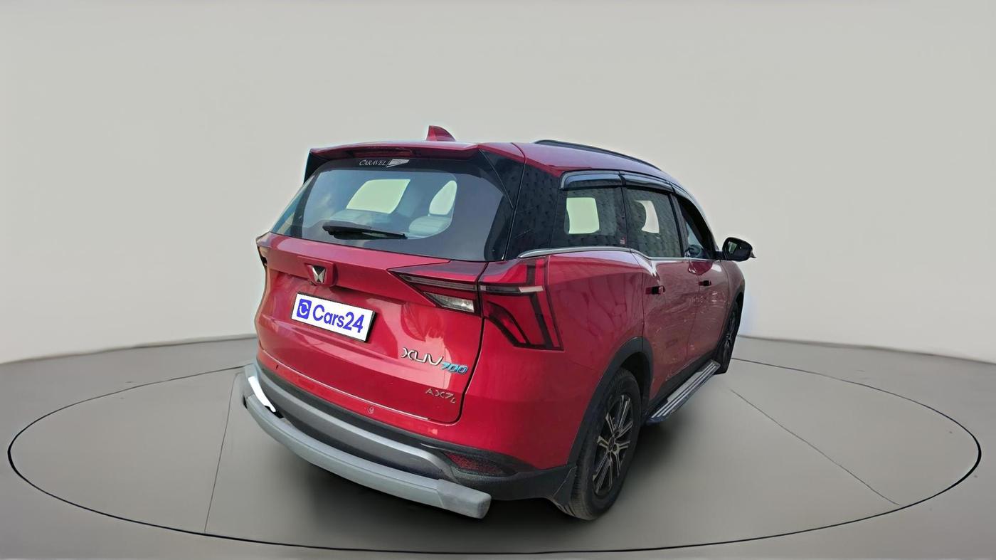 2022 Mahindra XUV700 AX 7 LUXURY D AT 7 STR, Diesel, Automatic, 1,57,743 km, exterior