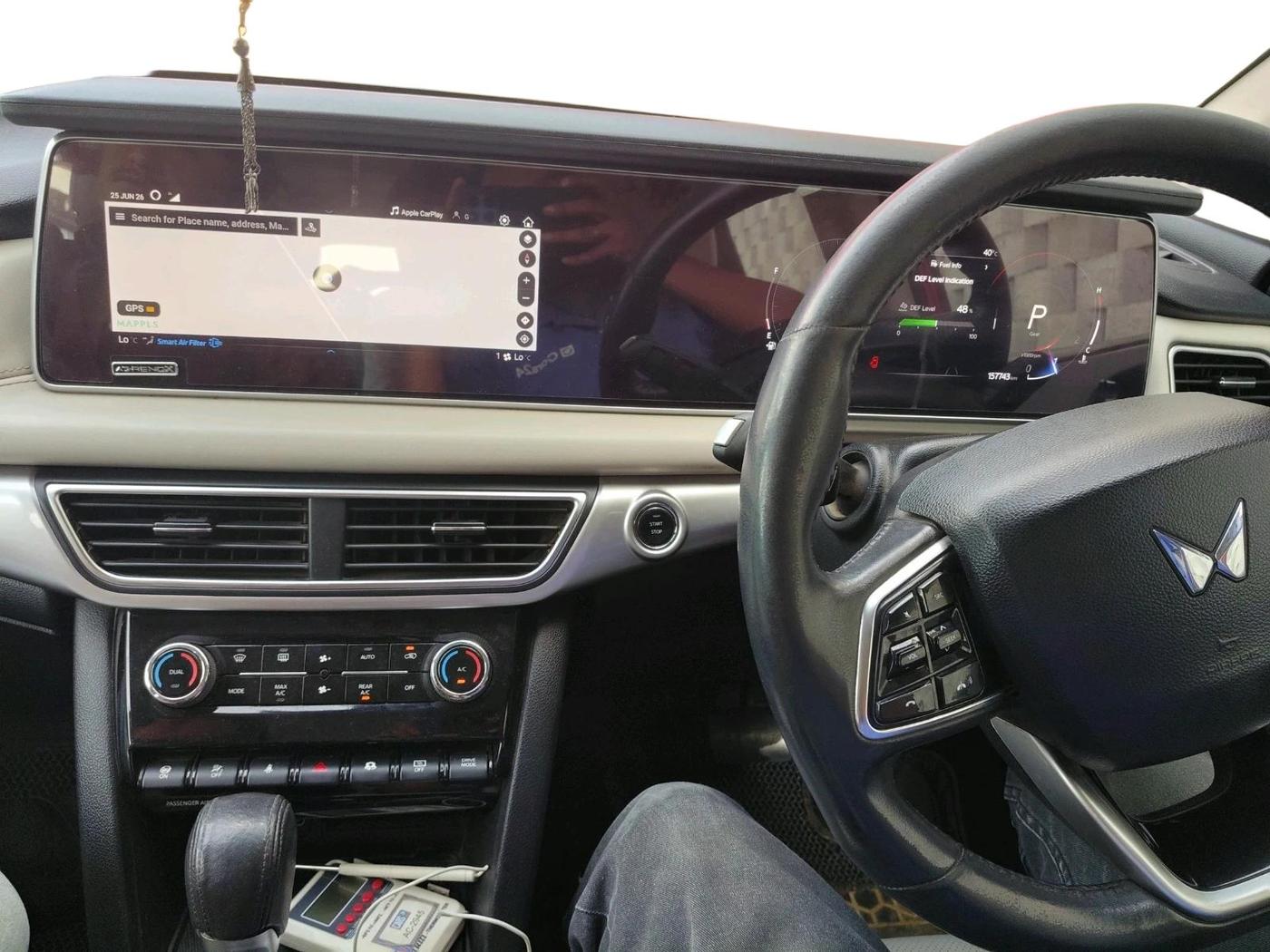 2022 Mahindra XUV700 AX 7 LUXURY D AT 7 STR, Diesel, Automatic, 1,57,743 km, interior