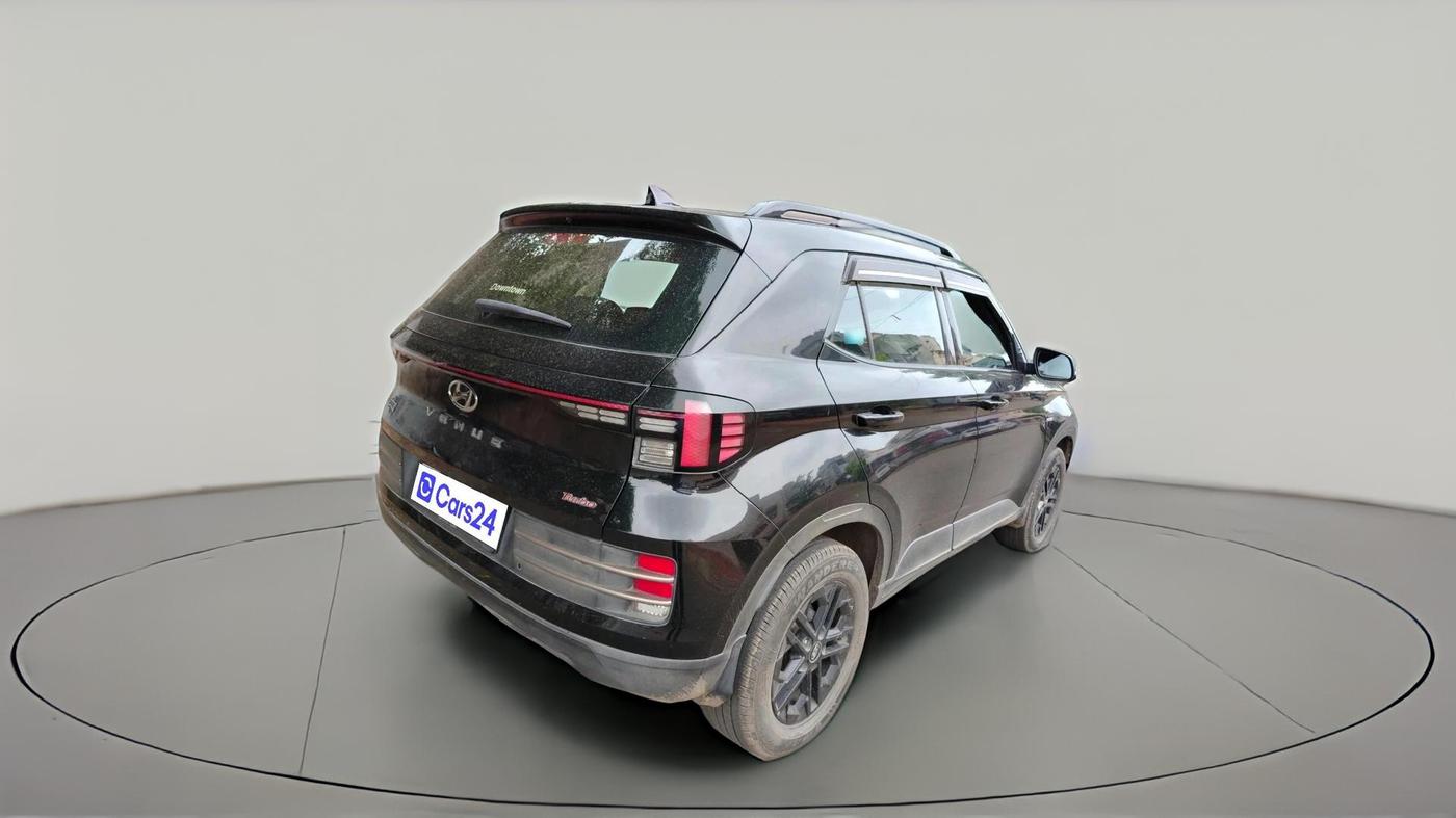 2023 Hyundai VENUE SX(O) 1.0 Turbo DCT Knight Edition, Petrol, Automatic, 28,917 km, exterior
