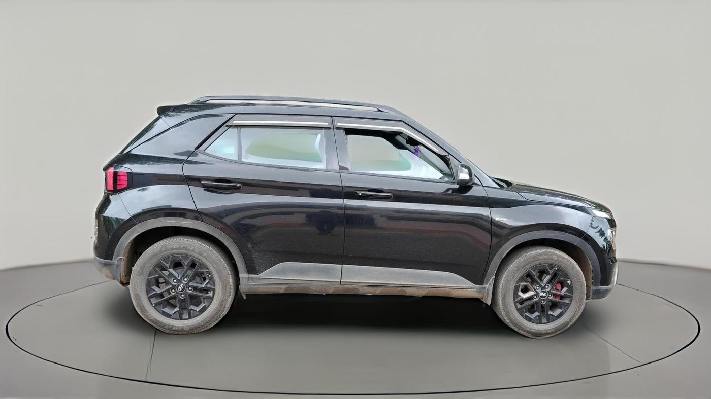 2023 Hyundai VENUE SX(O) 1.0 Turbo DCT Knight Edition, Petrol, Automatic, 28,917 km, exterior