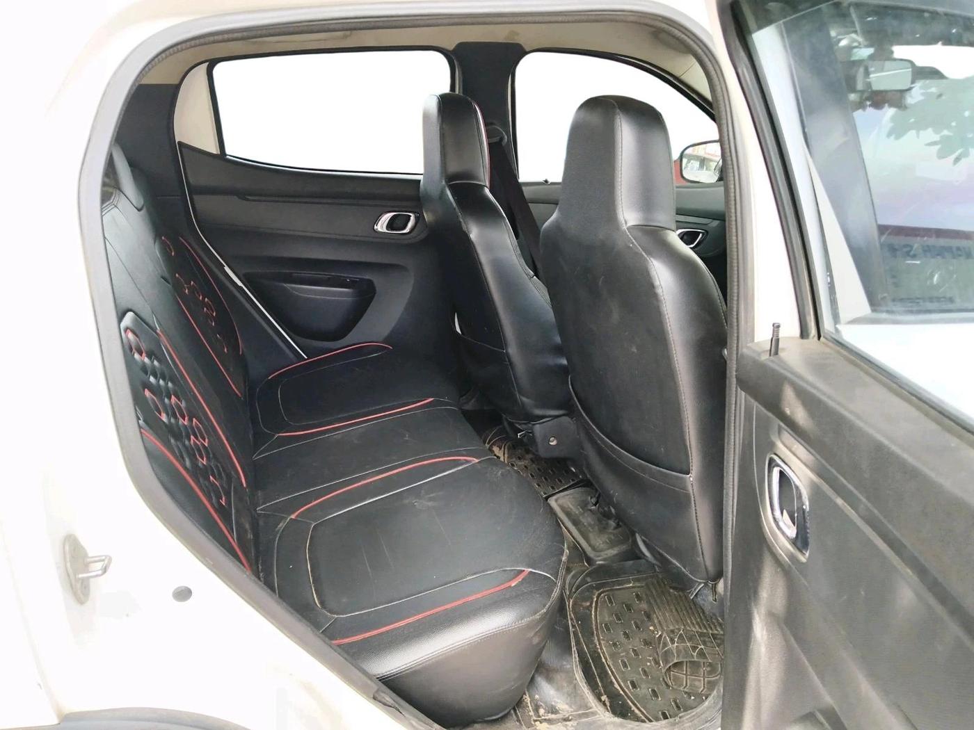 2020 Renault Kwid RXT 1.0 (O), Petrol, Manual, 66,593 km, interior