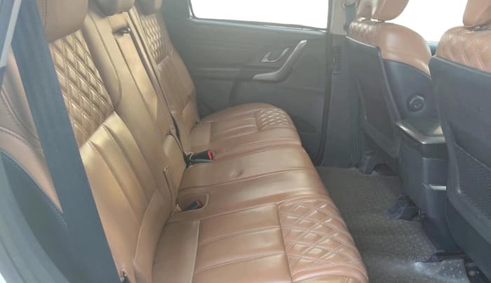 2021 Mahindra XUV500 W11 AT, Diesel, Automatic, 1,27,676 km, interior