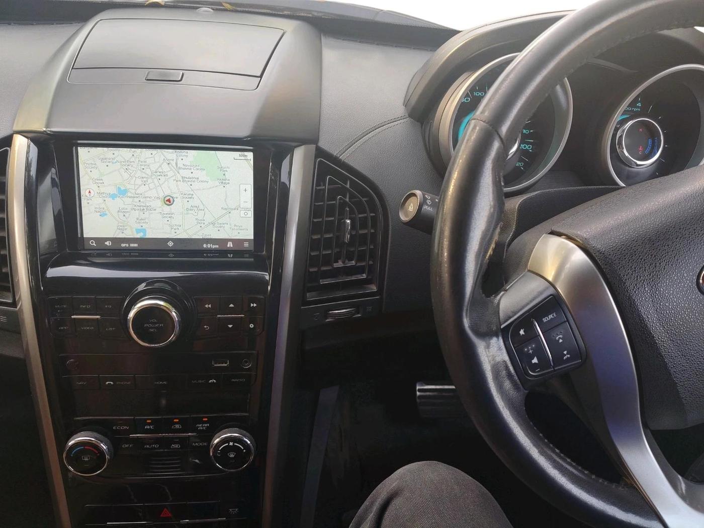 2021 Mahindra XUV500 W11 AT, Diesel, Automatic, 1,27,676 km, interior
