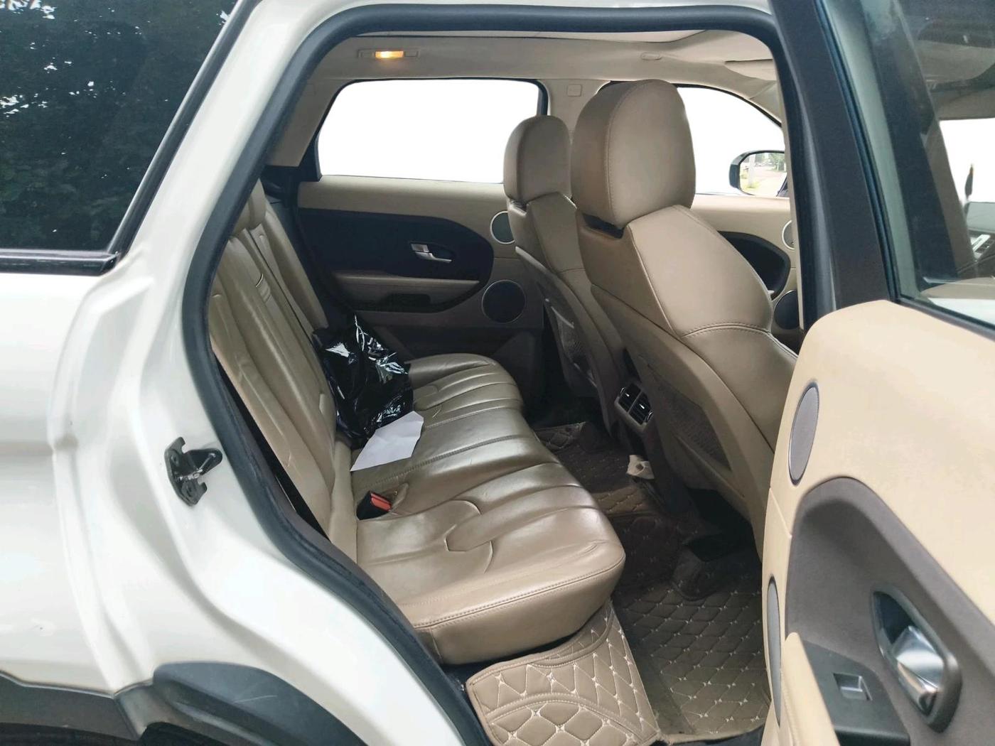 2013 Landrover Range Rover Evoque DYNAMIC SD4, Diesel, Automatic, 1,20,014 km, interior