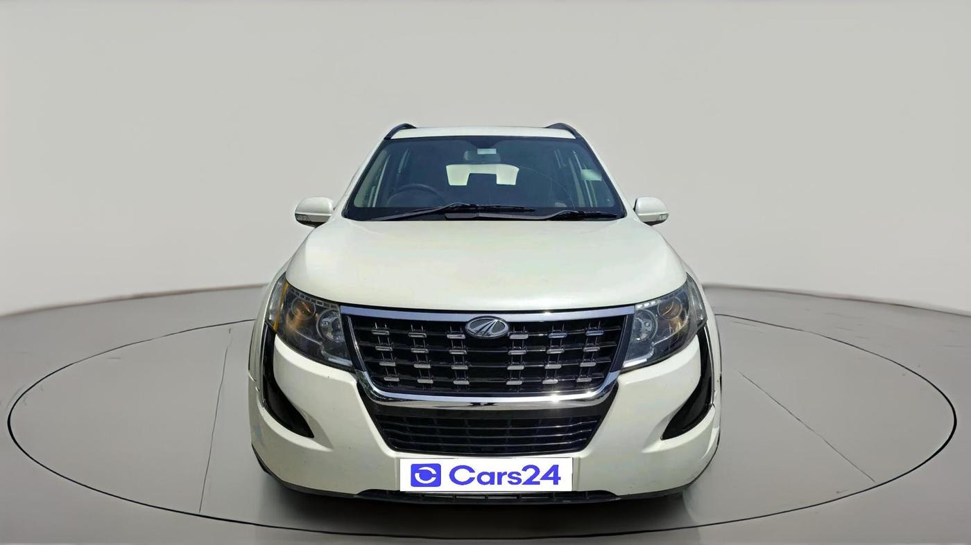 2021 Mahindra XUV500 W7, Diesel, Manual, 84,072 km, exterior