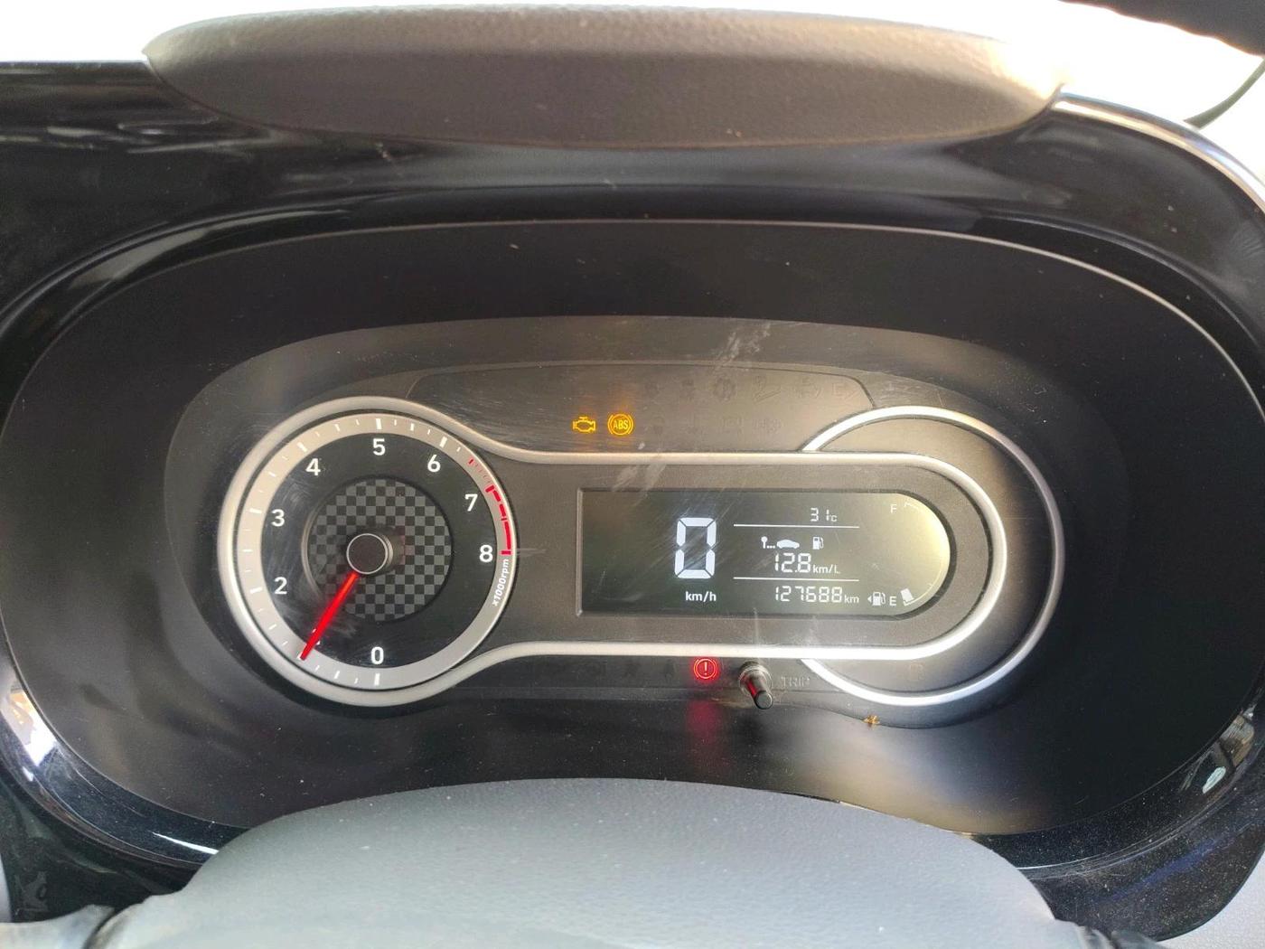 2020 Hyundai GRAND I10 NIOS SPORTZ 1.2 KAPPA VTVT, CNG, Manual, 3,75,000 km, interior