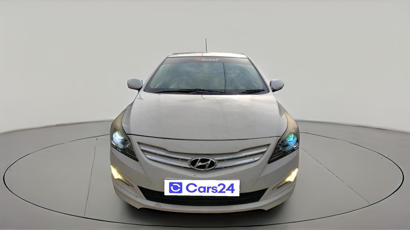 2017 Hyundai Verna 1.6 CRDI SX, Diesel, Manual, 1,42,273 km, exterior