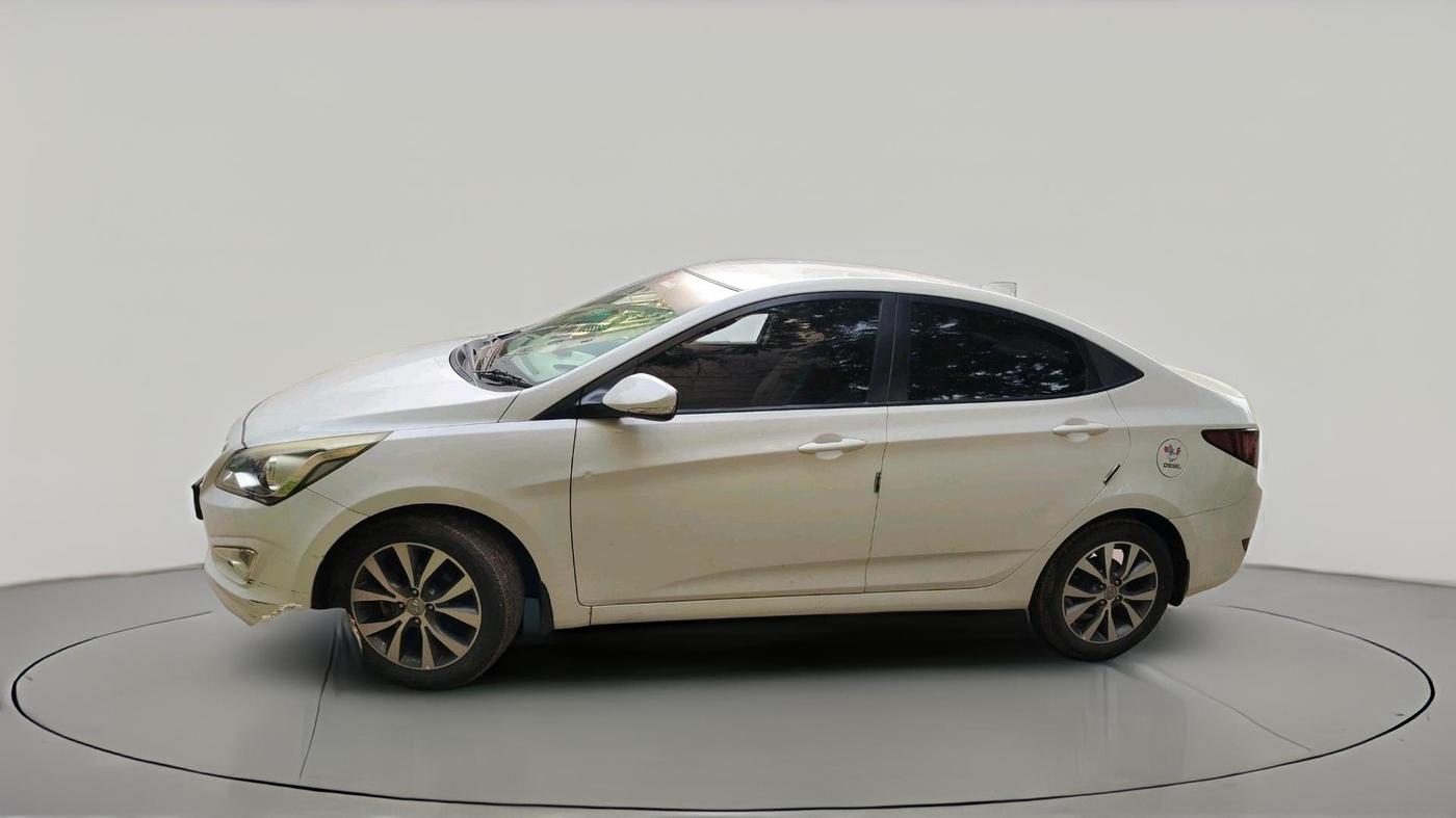 2017 Hyundai Verna 1.6 CRDI SX, Diesel, Manual, 1,42,273 km, exterior
