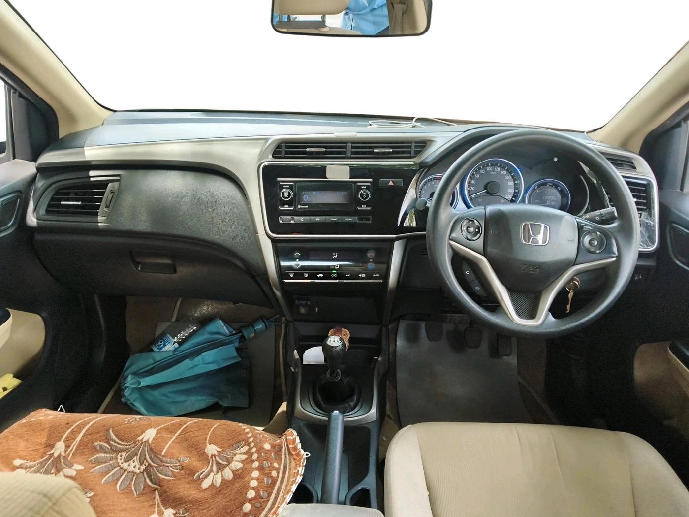 2016 Honda City 1.5L I-VTEC SV, Petrol, Manual, 1,14,288 km, interior