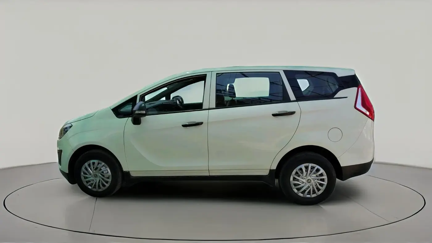 2019 Mahindra MARAZZO M2 7STR, Diesel, Manual, 1,46,858 km, exterior