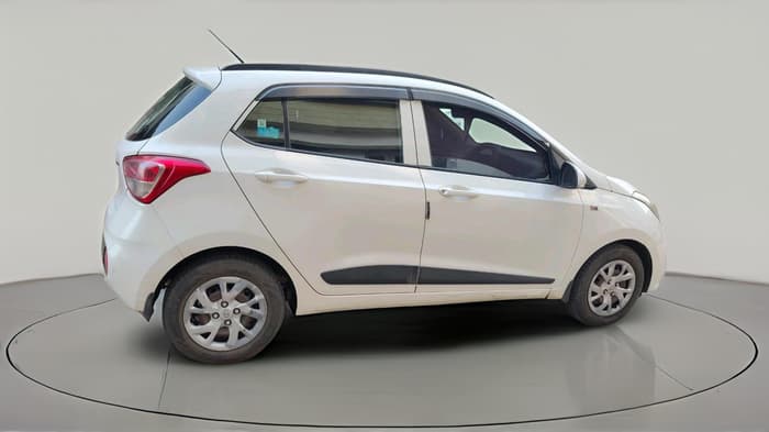 2018 Hyundai Grand i10 SPORTZ U2 1.2 CRDI, Diesel, Manual, 1,03,048 km, exterior