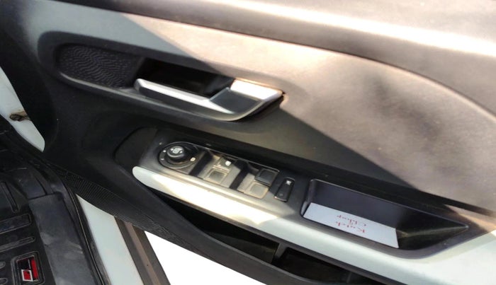 2021 Tata PUNCH CREATIVE  AMT, Petrol, Automatic, 99,754 km, interior