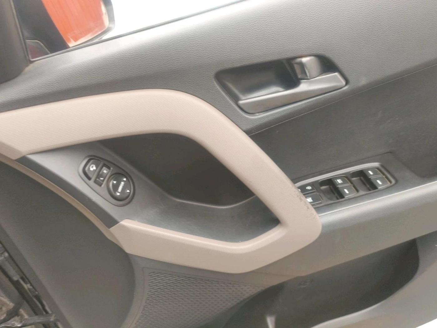 2016 Hyundai Creta SX PLUS AT 1.6 DIESEL, Diesel, Automatic, 1,03,554 km, interior