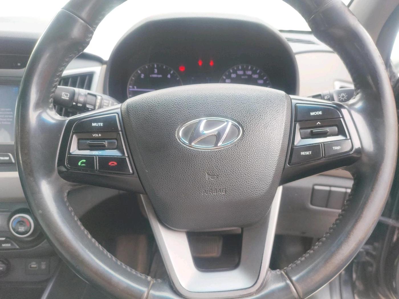 2016 Hyundai Creta SX PLUS AT 1.6 DIESEL, Diesel, Automatic, 1,03,554 km, interior