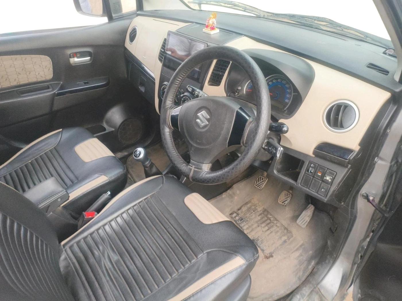 2018 Maruti Wagon R 1.0 VXI, Petrol, Manual, 1,43,365 km, interior