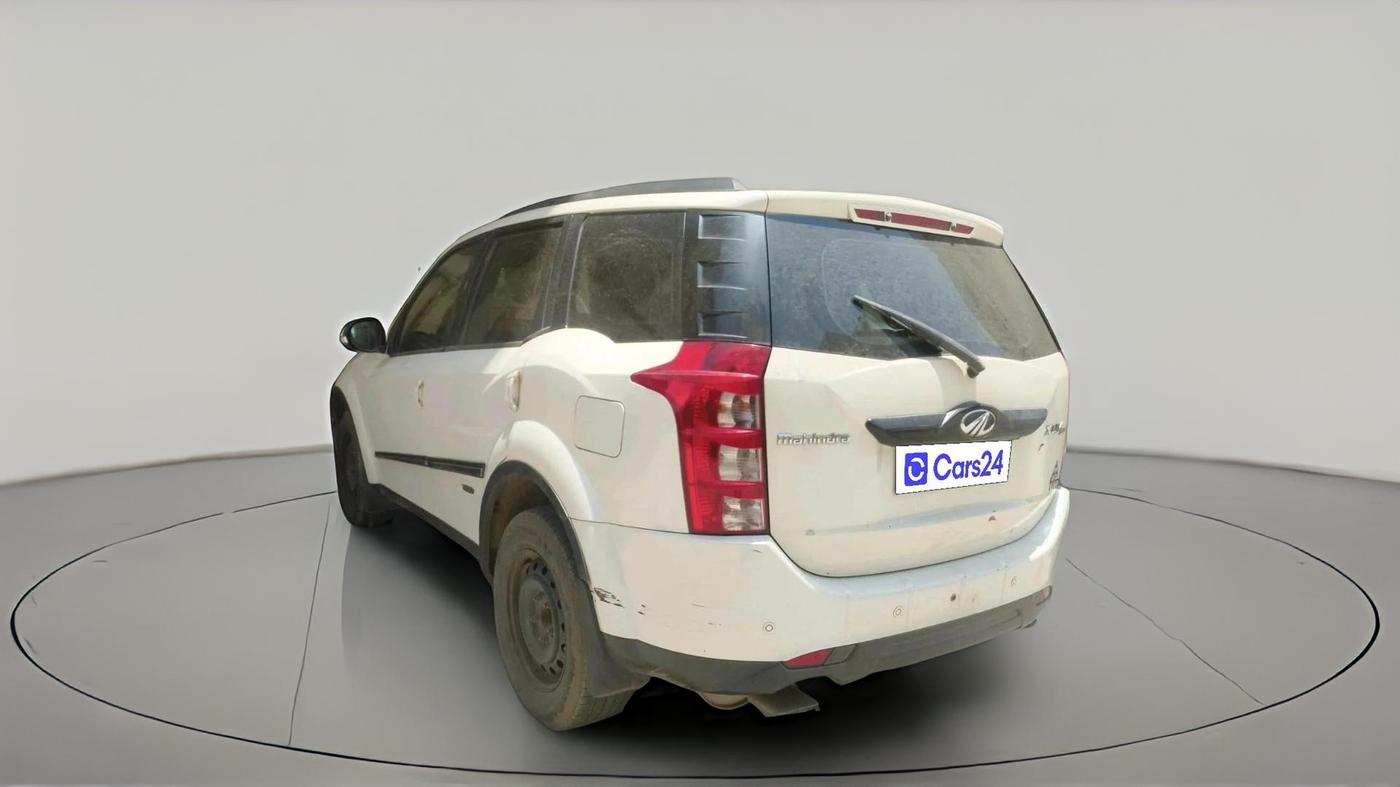 2015 Mahindra XUV500 W6, Diesel, Manual, 1,12,462 km, exterior