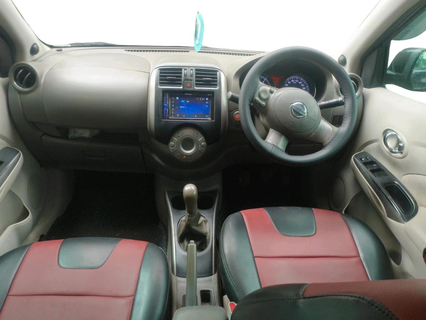 2012 Nissan Sunny XV DIESEL, Diesel, Manual, 1,39,339 km, interior