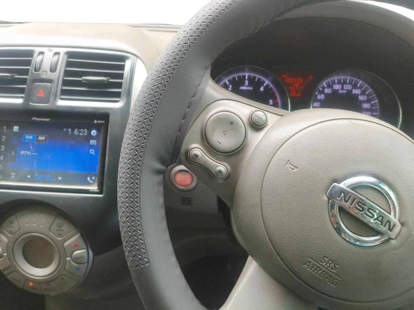 2012 Nissan Sunny XV DIESEL, Diesel, Manual, 1,39,339 km, interior