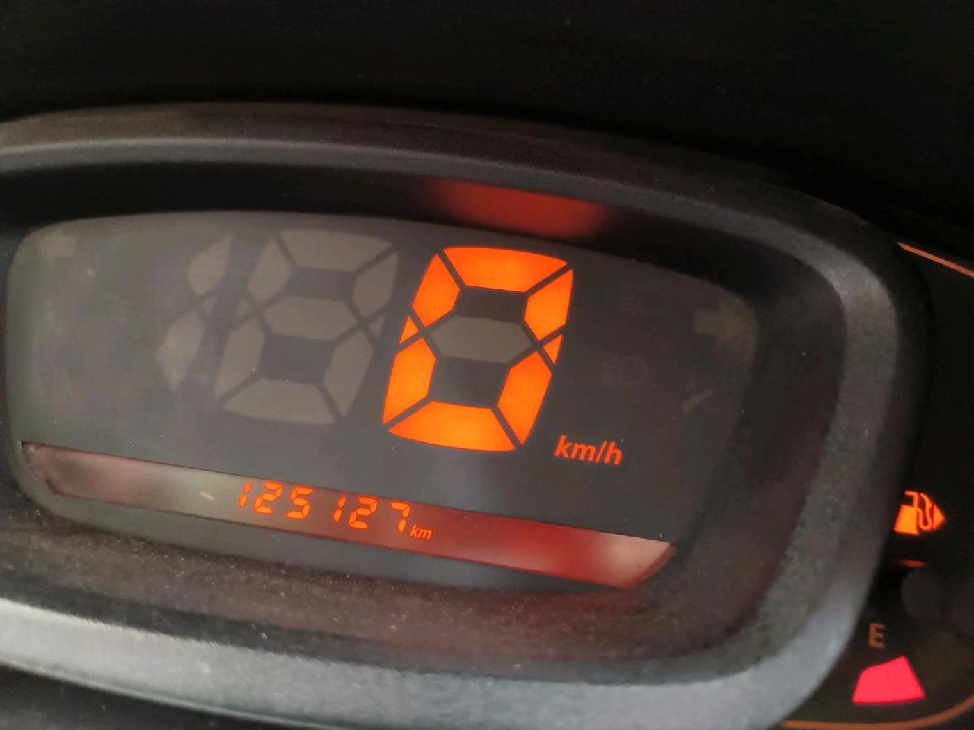 2016 Renault Kwid RXT 0.8, Petrol, Manual, 1,25,127 km, interior