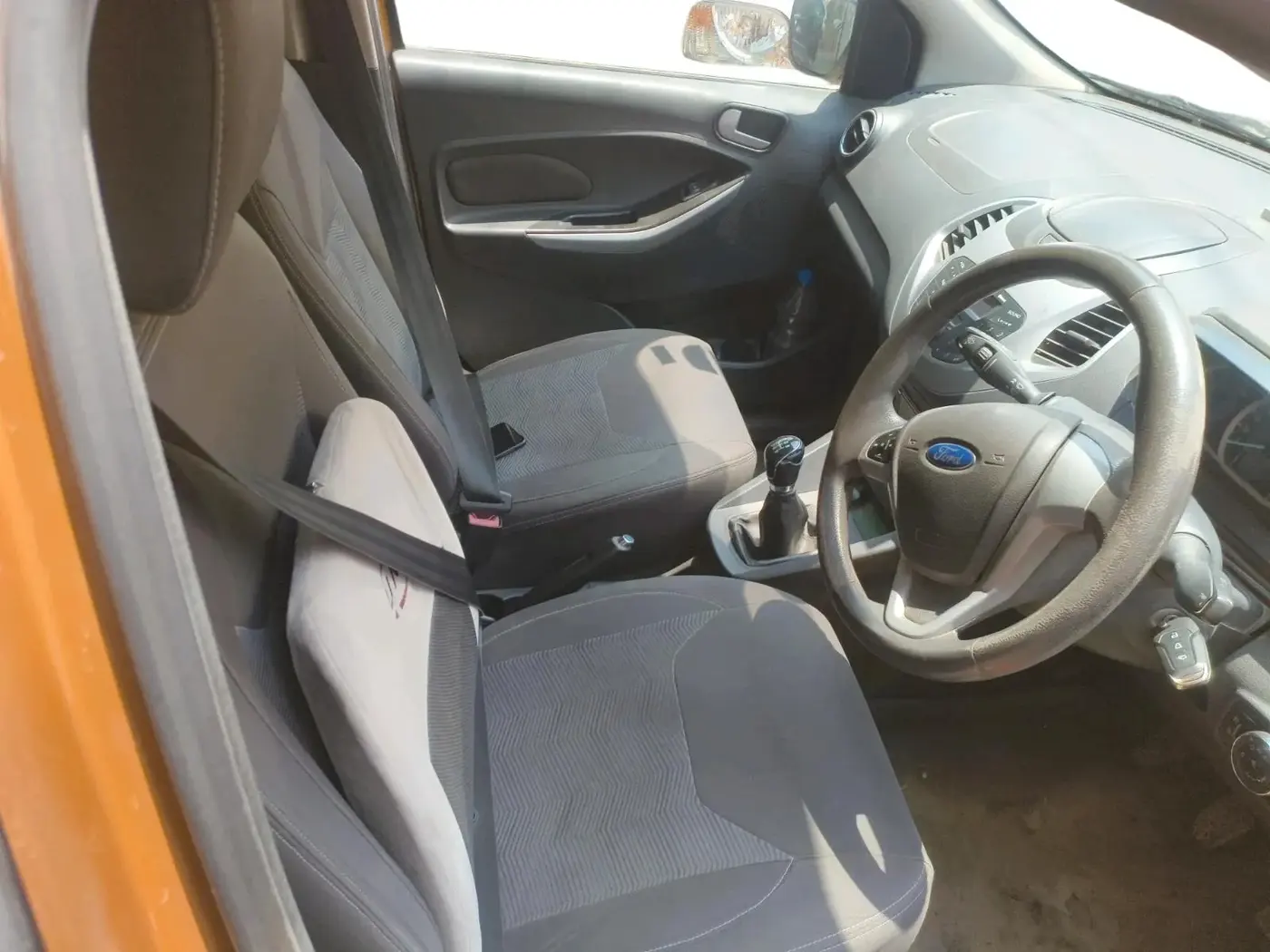 2015 Ford New Figo TITANIUM1.5 DIESEL, Diesel, Manual, 1,57,386 km, interior