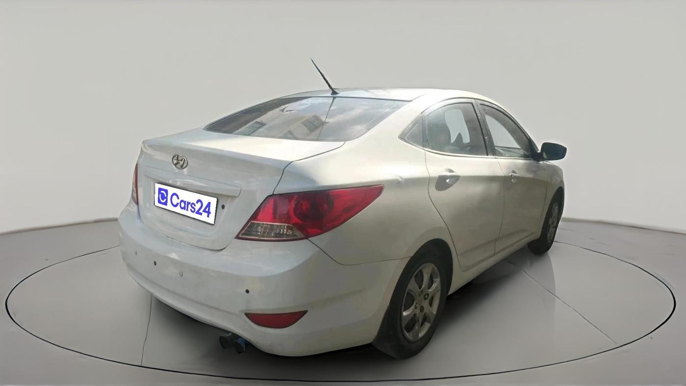 2012 Hyundai Verna FLUIDIC 1.4 CRDI, Diesel, Manual, 1,85,787 km, exterior