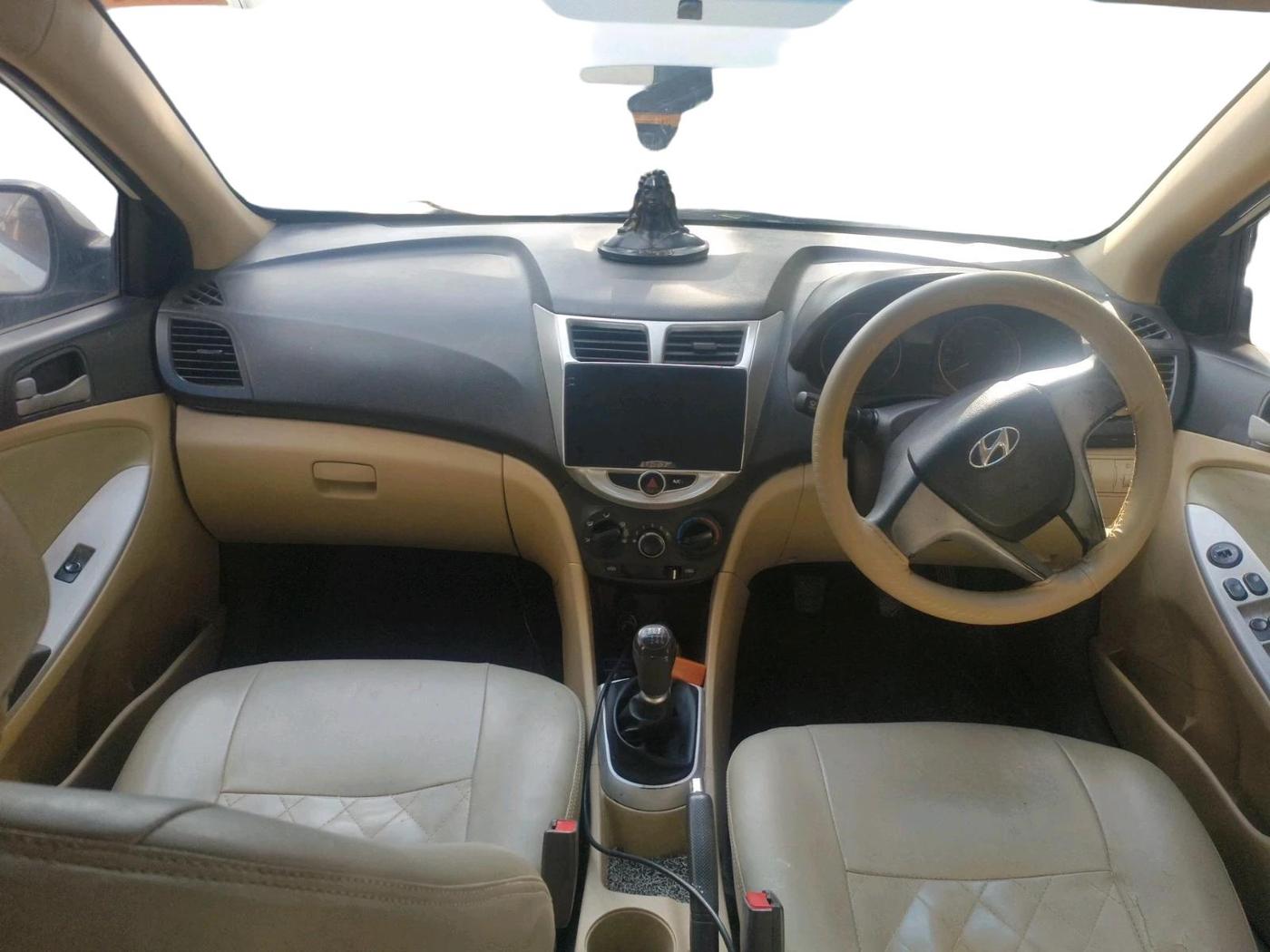 2012 Hyundai Verna FLUIDIC 1.4 CRDI, Diesel, Manual, 1,85,787 km, interior