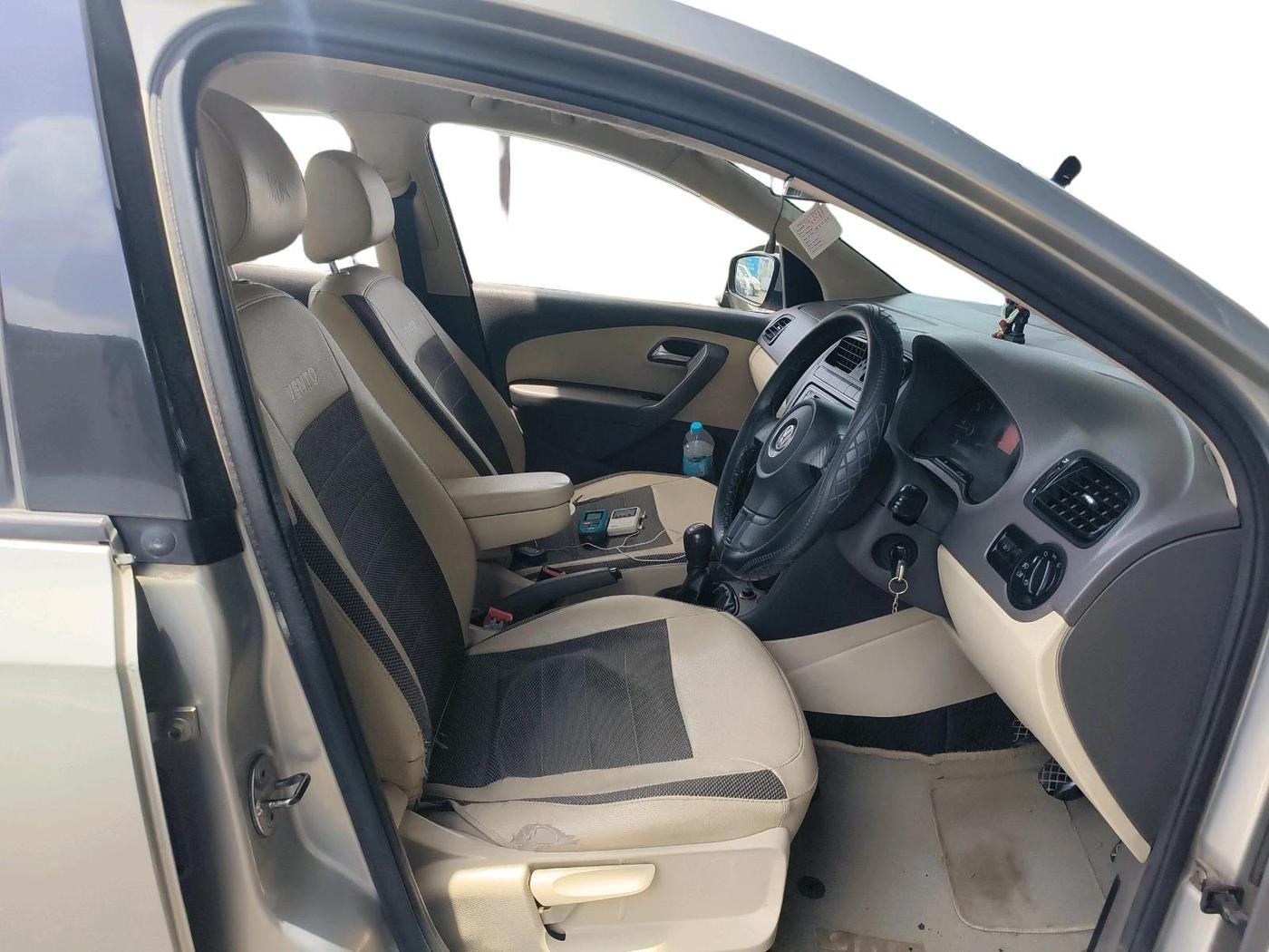 2013 Volkswagen Vento COMFORTLINE DIESEL 1.6, Diesel, Manual, 91,534 km, interior