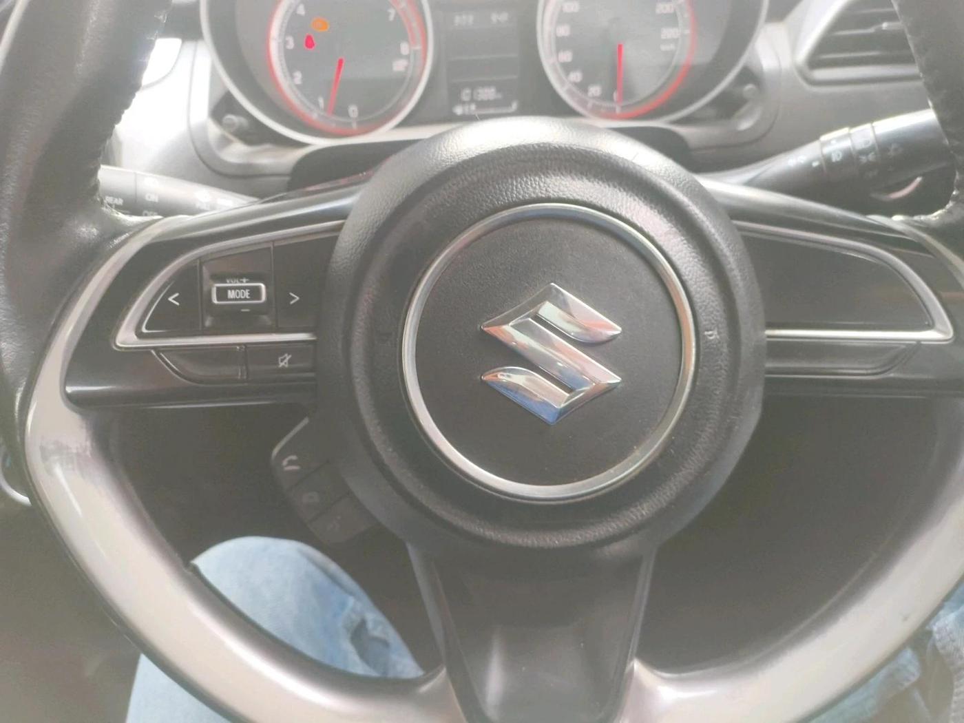 2022 Maruti Swift ZXI, Petrol, Manual, 1,01,388 km, interior