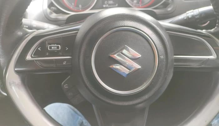 2022 Maruti Swift ZXI, Petrol, Manual, 1,01,388 km, interior