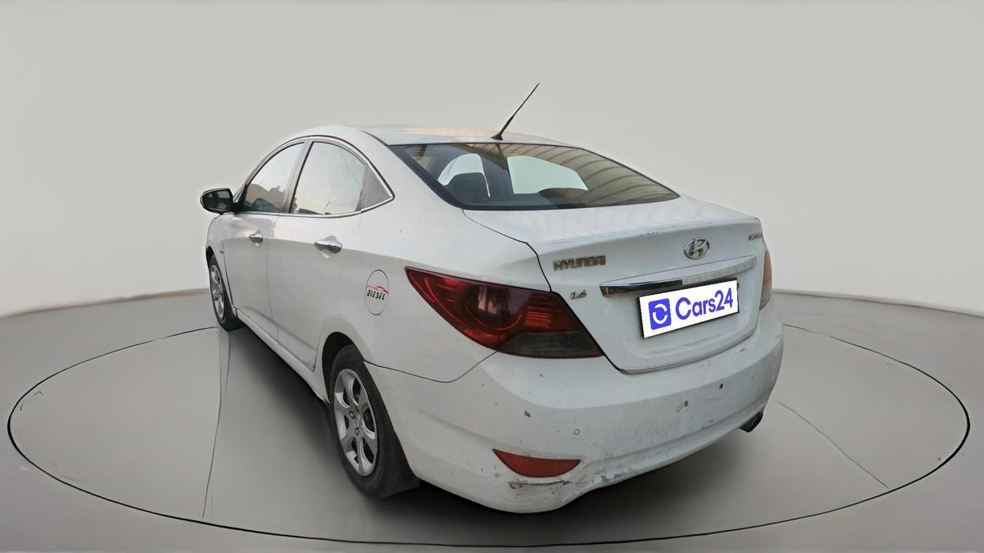2011 Hyundai Verna FLUIDIC 1.6 CRDI EX, Diesel, Manual, 20,10,000 km, exterior