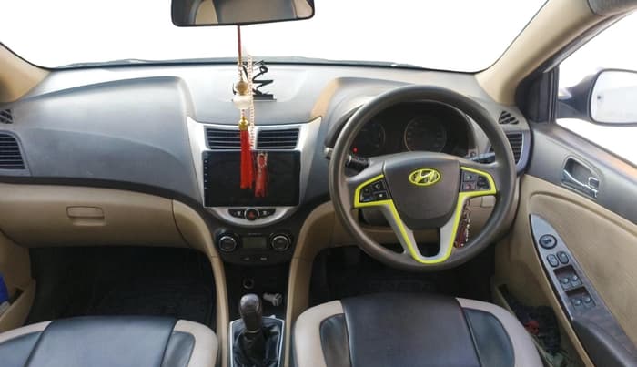 2011 Hyundai Verna FLUIDIC 1.6 CRDI EX, Diesel, Manual, 20,10,000 km, interior
