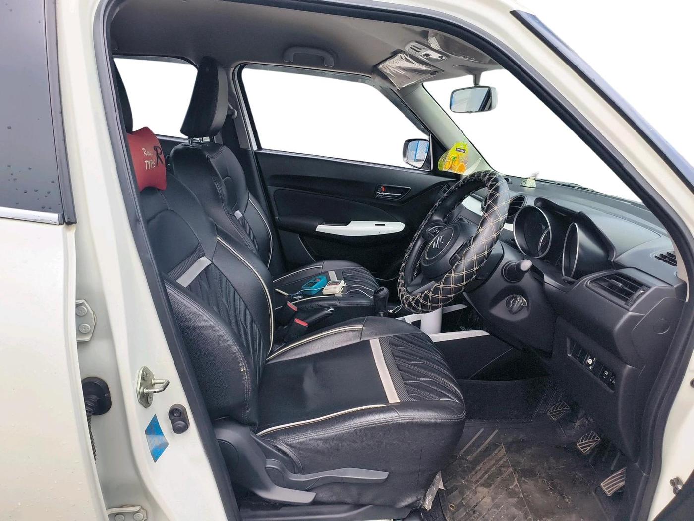 2018 Maruti Swift VXI, CNG, Manual, 60,696 km, interior
