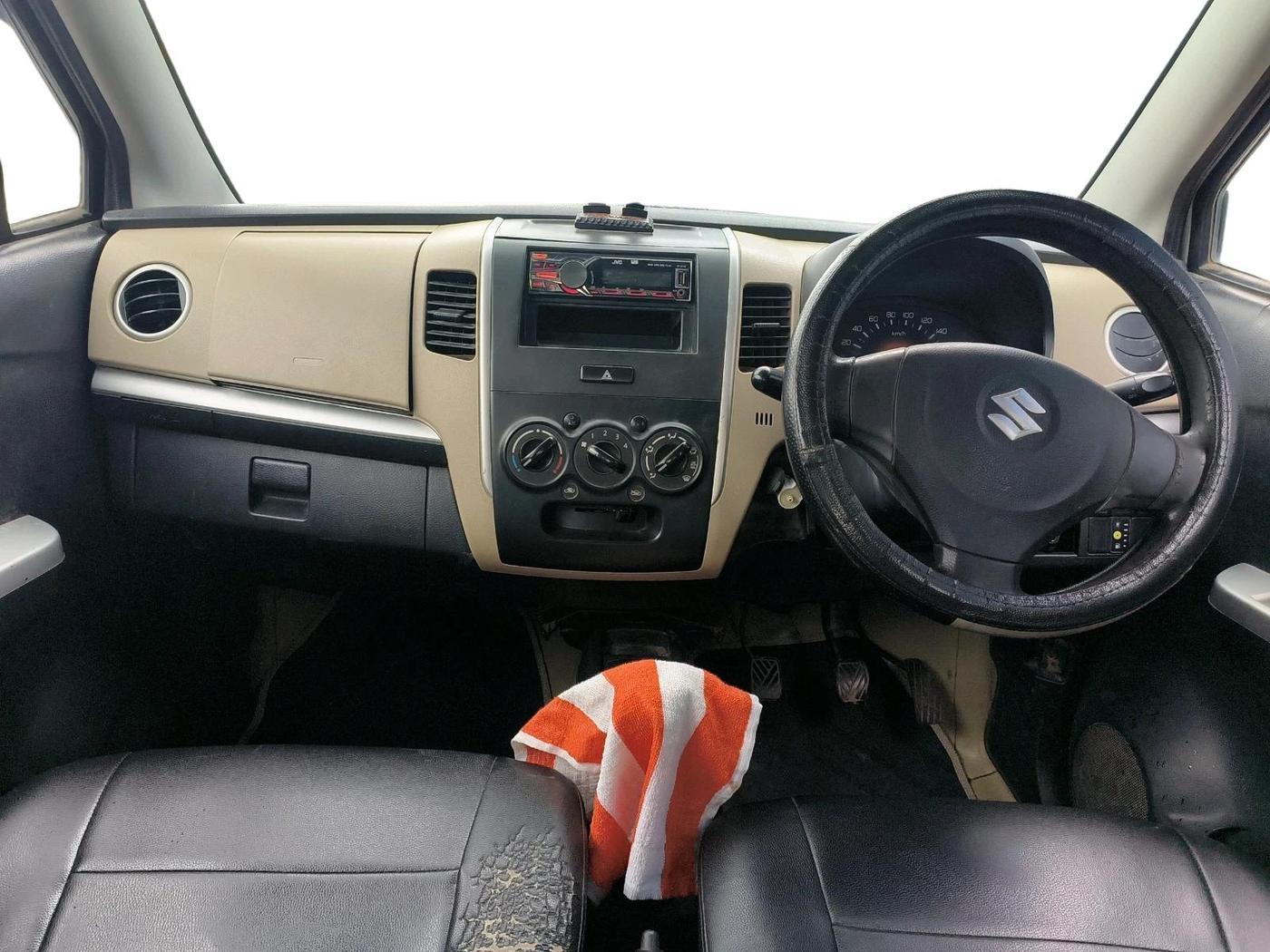 2017 Maruti Wagon R 1.0 LXI CNG, CNG, Manual, 1,35,280 km, interior