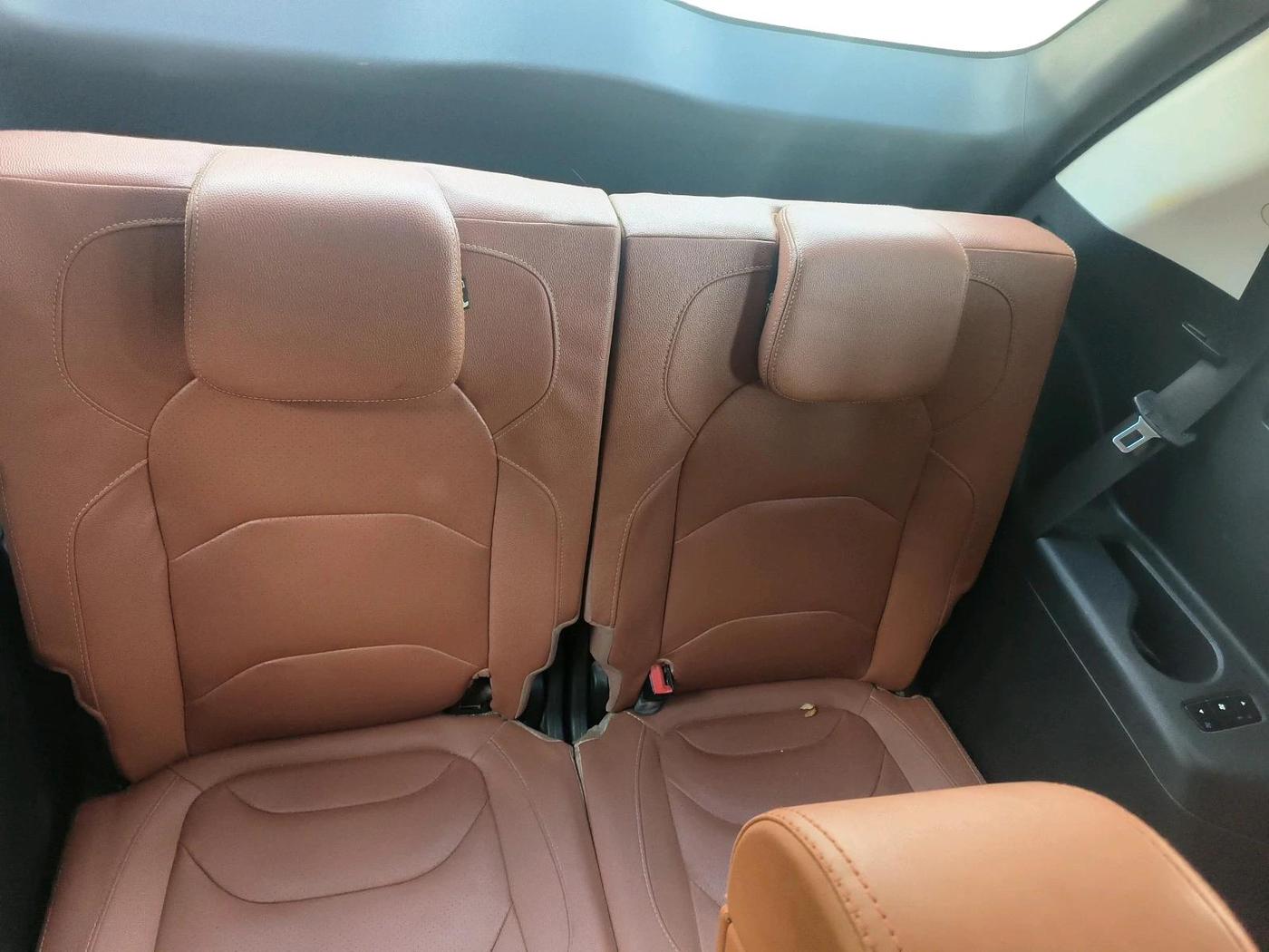 2020 MG HECTOR PLUS SHARP 2.0 DIESEL TURBO MT 6-STR, Diesel, Manual, 1,72,162 km, interior